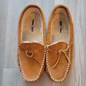 Minnetonka Womens Suede Moccasin Slippers Size 9